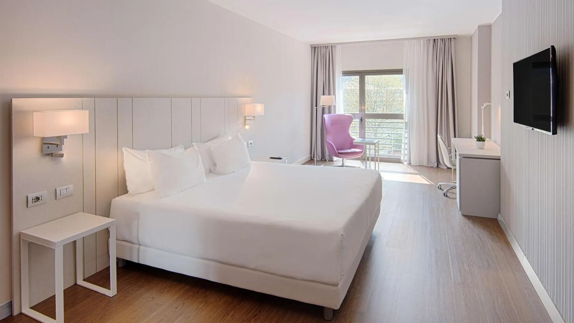 ****  Отель Nh Lecco Pontevecchio Италия