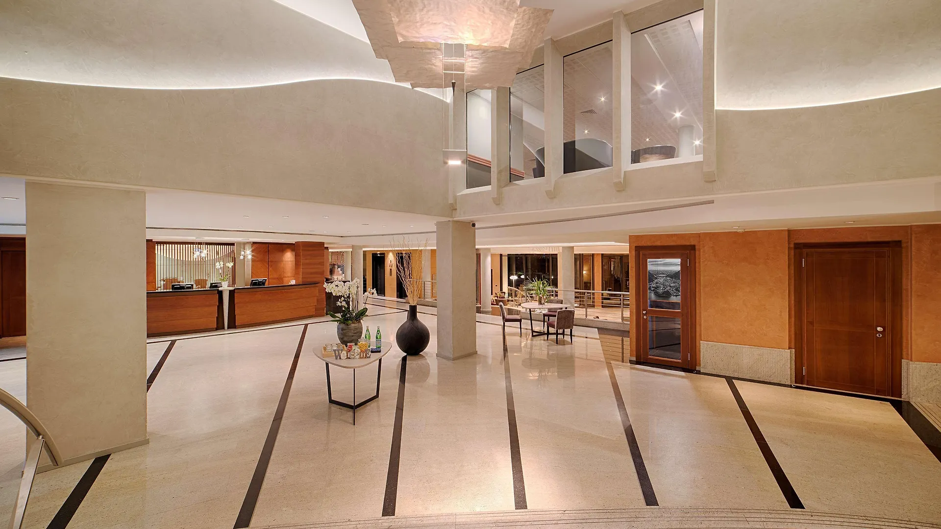 Hotel Nh Lecco Pontevecchio 4*,  Italia